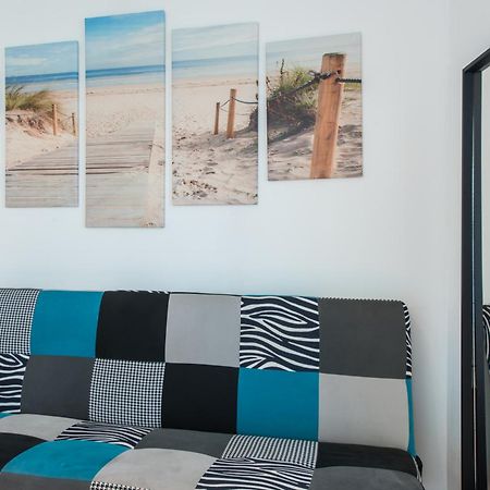 Beautiful Renovated Studio With View- Old Hyeres Luaran gambar